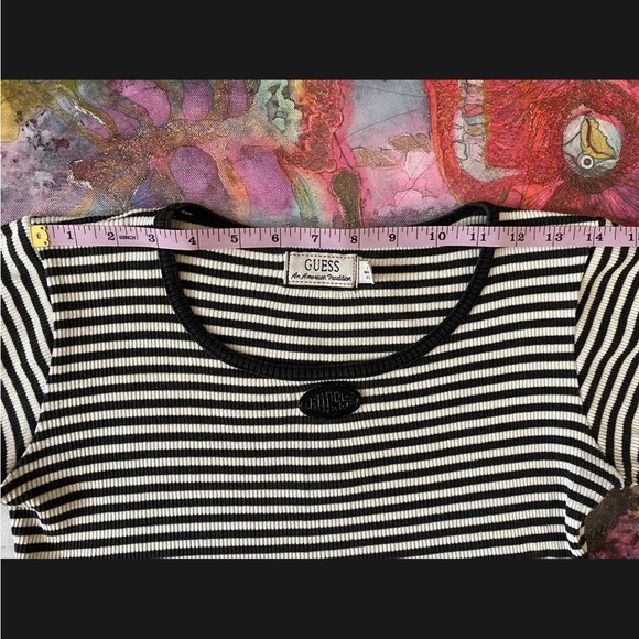 VINTAGE GUESS 90’s Y2K Grunge Black & White Striped Short Sleeve Crop Top - Picture 4 of 6